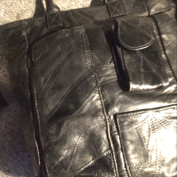 Beautiful buttery soft Black leather Tote. - Picture 5 of 6